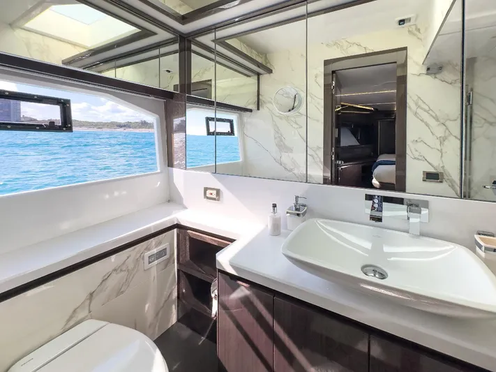 Triple T Yacht Photos Pics 