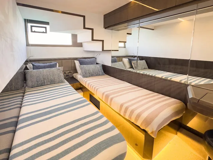 Triple T Yacht Photos Pics 