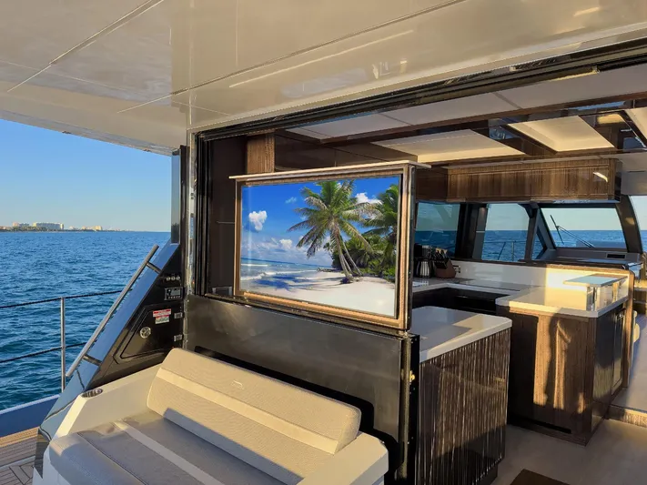 Triple T Yacht Photos Pics 