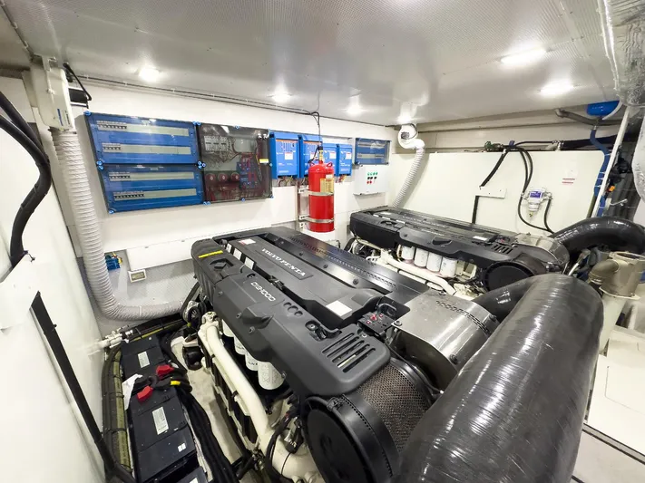 Triple T Yacht Photos Pics 