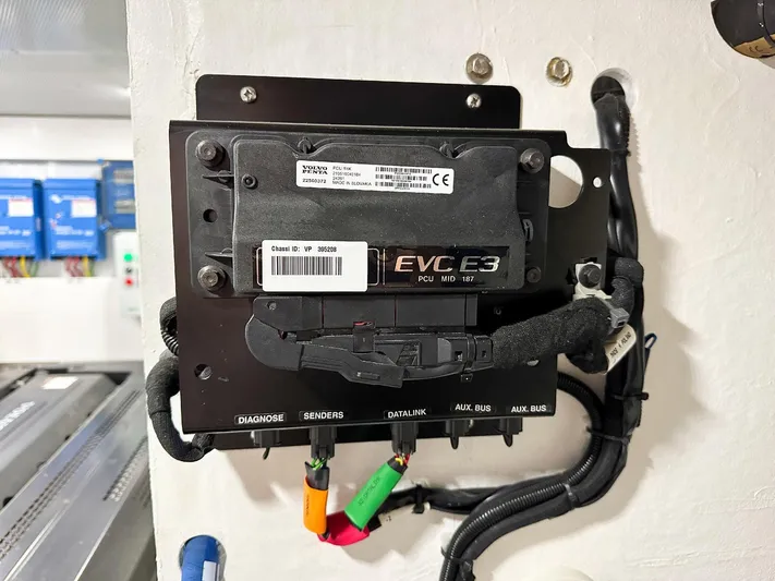 Triple T Yacht Photos Pics 