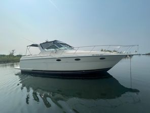 Tiara Yachts 3500 Express