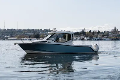 Boston Whaler 325 Conquest Pilothouse