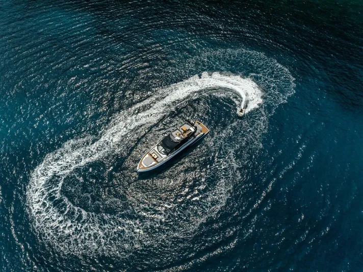  Yacht Photos Pics 2026 Sunseeker 75 Sport Yacht - Image 6