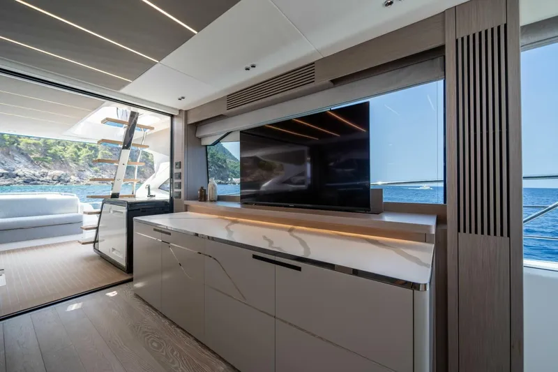  Yacht Photos Pics 2026 Sunseeker 75 Sport Yacht - Image 13