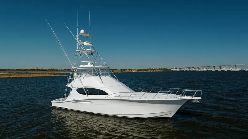 Carolina Girl Yacht Photos Pics 