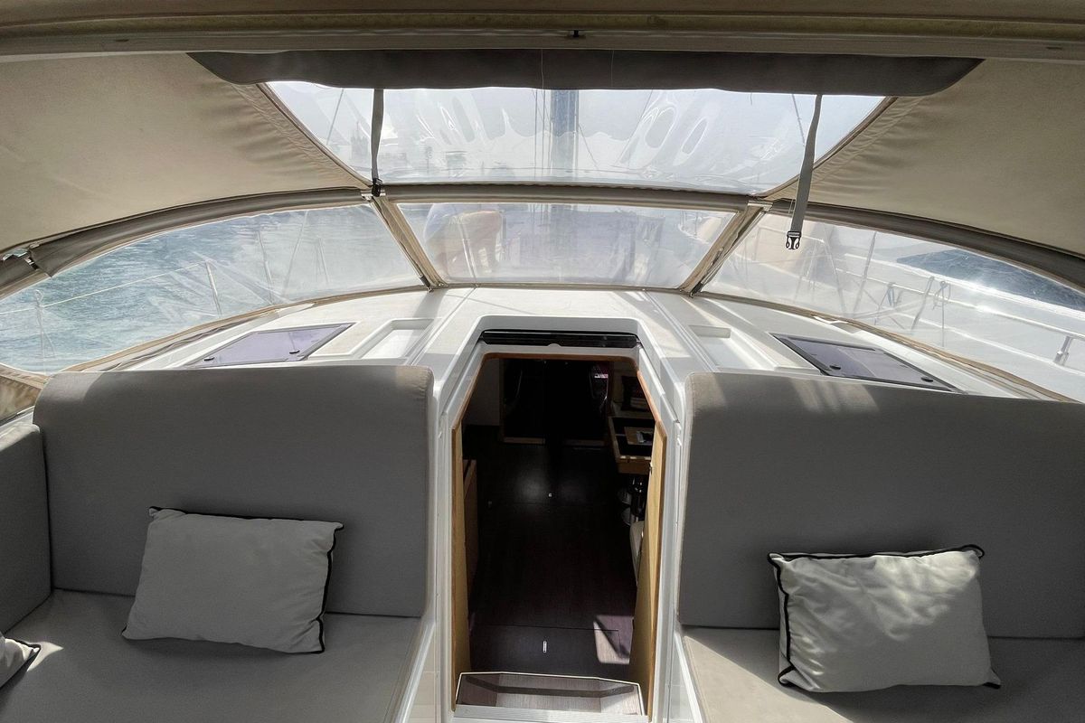 2017 Jeanneau 64 