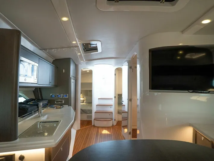 Fly'n Sea Level Yacht Photos Pics 2022 Intrepid 477 Evolution - Image 11