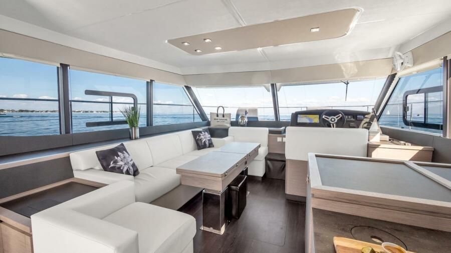 2022 Fountaine Pajot MY5