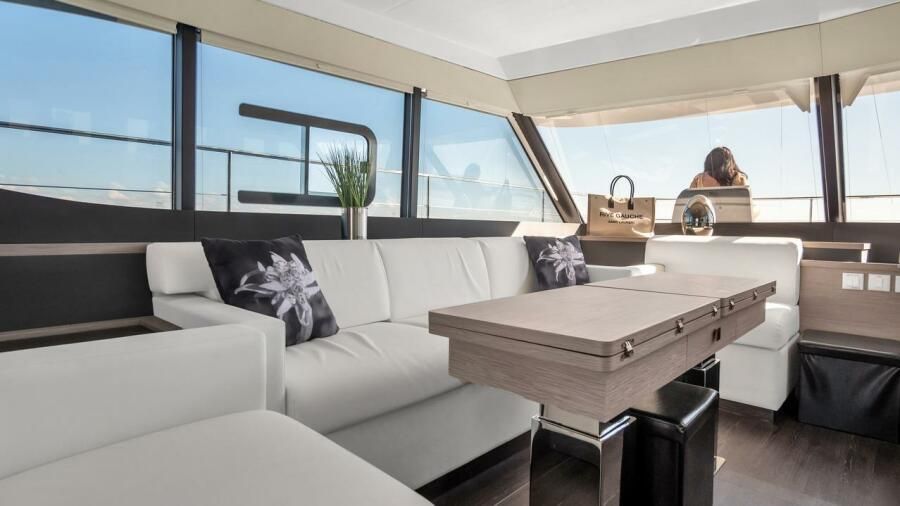 2022 Fountaine Pajot MY5