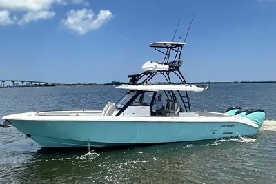 Everglades 395 Center Console