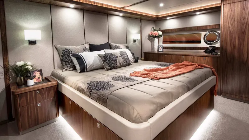  Yacht Photos Pics 2026 Riviera 68 Sports Motor Yacht - Image 14