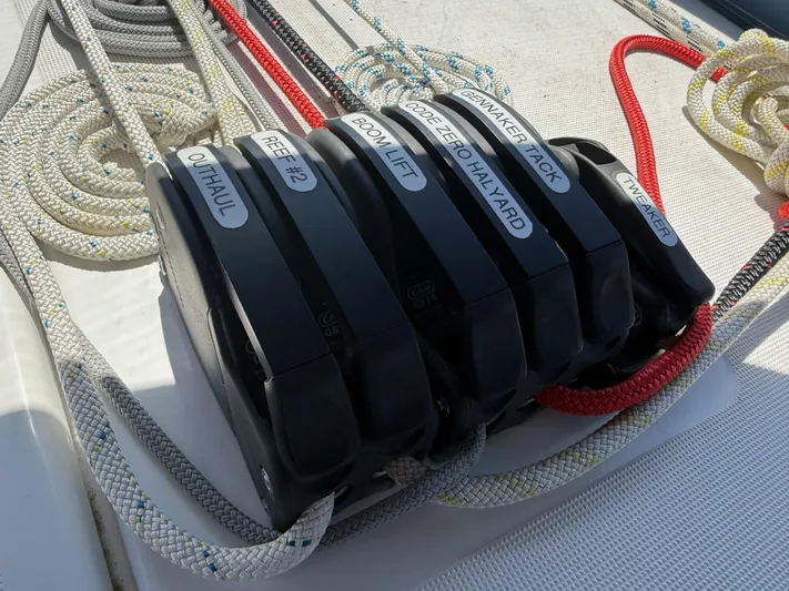 Ceci Yacht Photos Pics Rope clutches on Jeanneau Sun Odyssey 410 sailboat, labeled for various sailing functions.