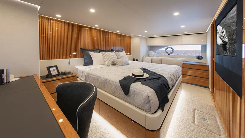  Yacht Photos Pics 2026 Riviera 78 Motor Yacht Enclosed - Image 18