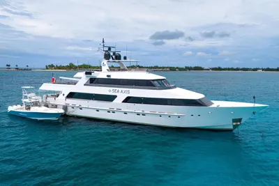 1988 Heesen Trideck