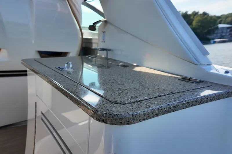  Yacht Photos Pics 2017 Sea Ray Sundancer 350 boat with sleek countertop detail.