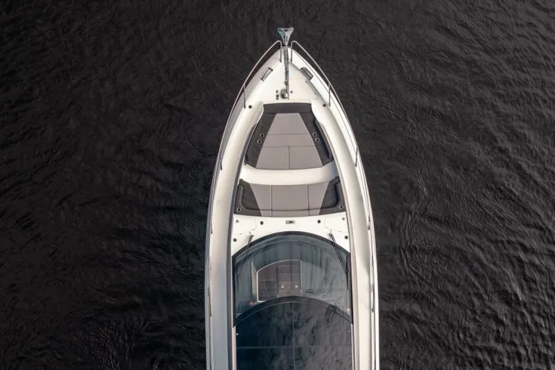  Yacht Photos Pics 2026 Sunseeker Predator 65 - Image 10