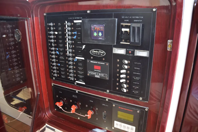 Sarah Yacht Photos Pics Electrical panel