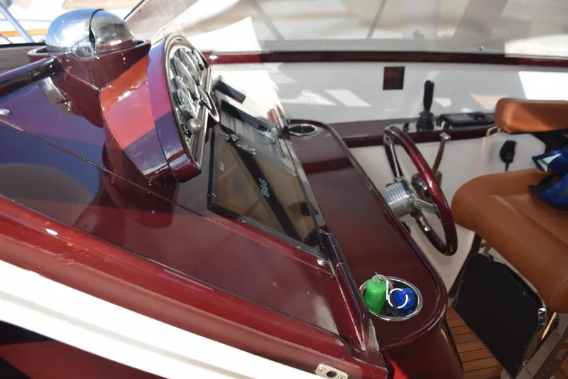 Sarah Yacht Photos Pics Helm Console 2