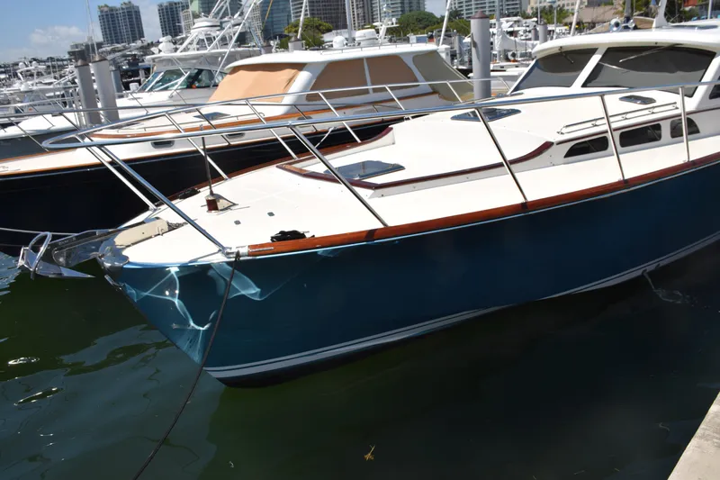 Sarah Yacht Photos Pics Foredeck