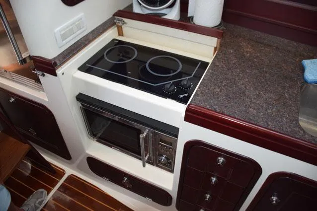 Sarah Yacht Photos Pics Hideaway stovetop