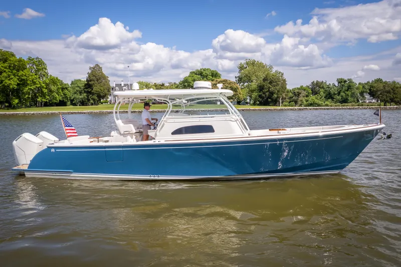 La La Land Yacht Photos Pics 