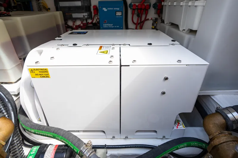 La La Land Yacht Photos Pics 