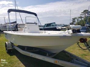 2017 Sea Pro 208 Bay