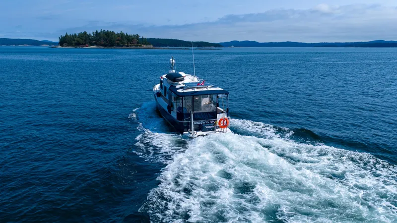 Kwigwis Yacht Photos Pics 