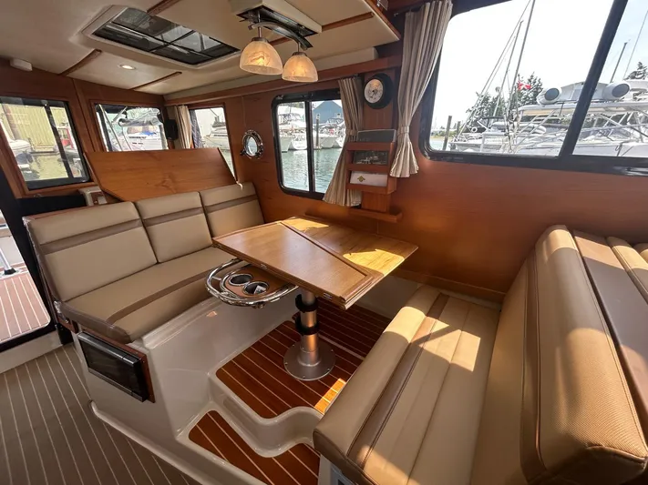 Kwigwis Yacht Photos Pics 