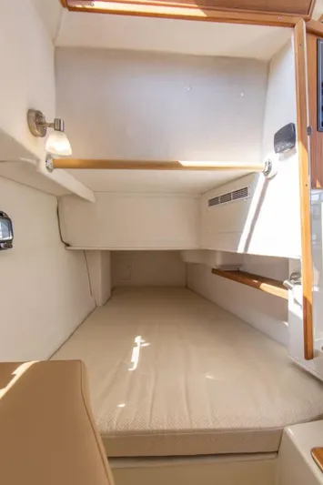 Kwigwis Yacht Photos Pics 