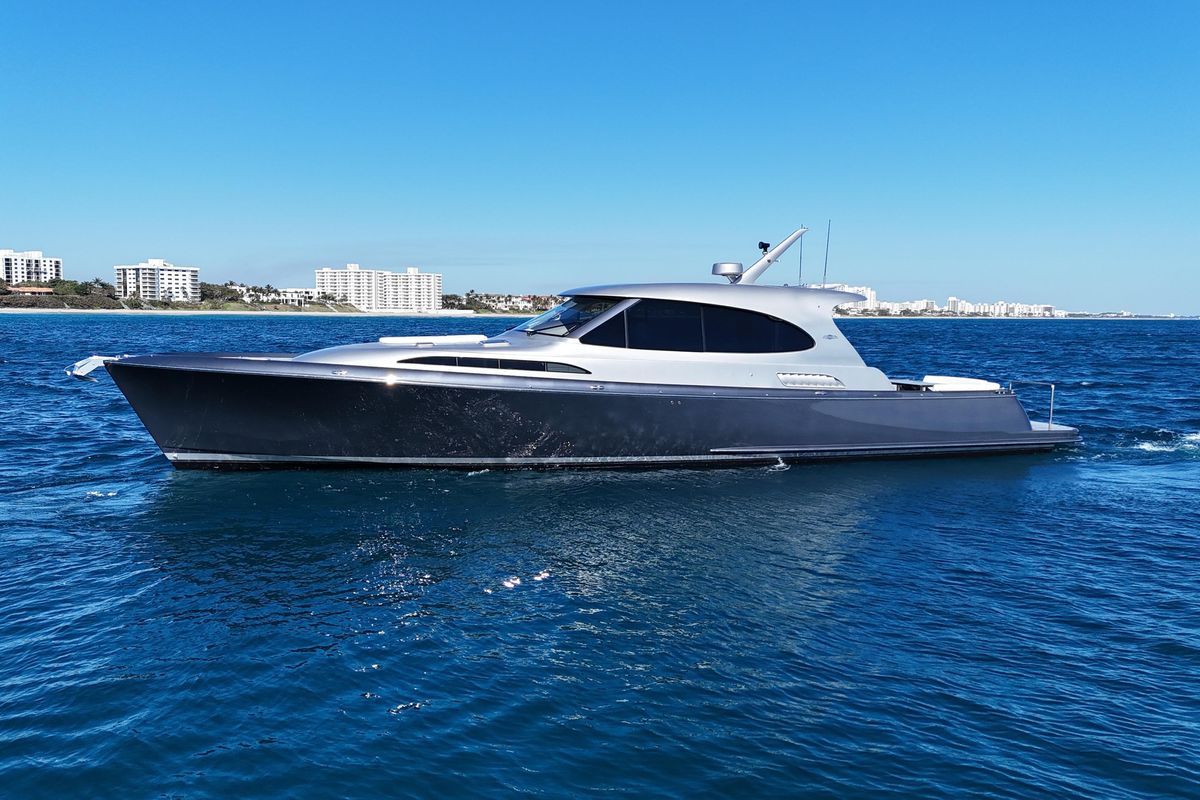 2021 Palm Beach Motor Yachts 60 
