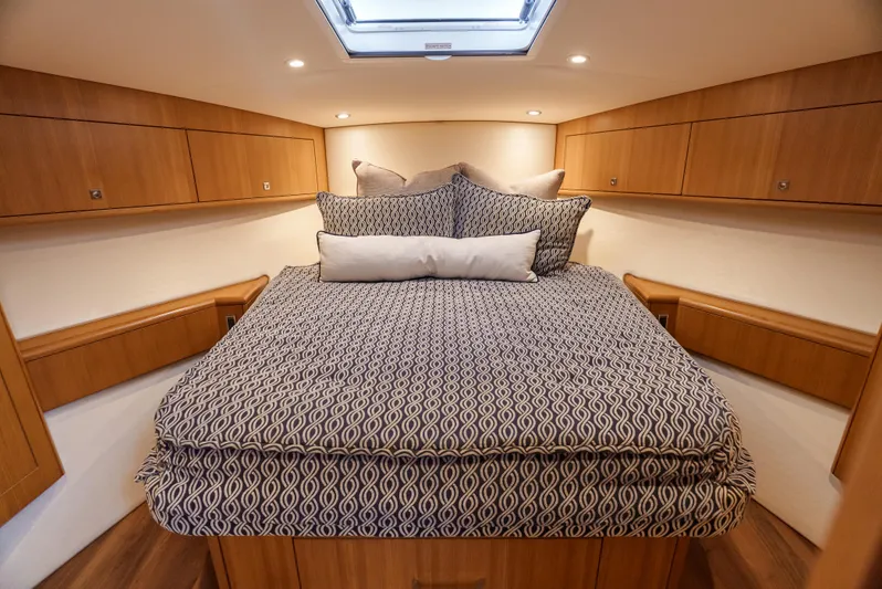 Whisky Hotel Yacht Photos Pics 