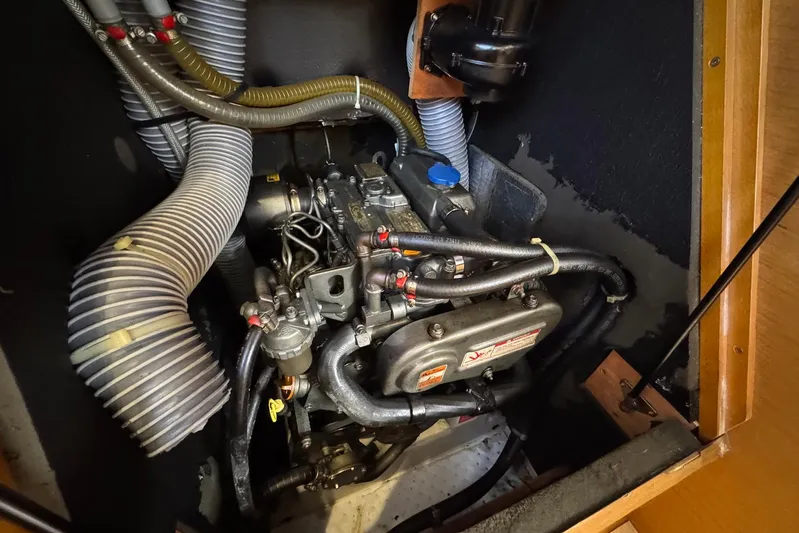 Sea Ranch II Yacht Photos Pics Engine compartment of 2018 Jeanneau Sun Odyssey 389 sailboat, showing detailed mechanical components.