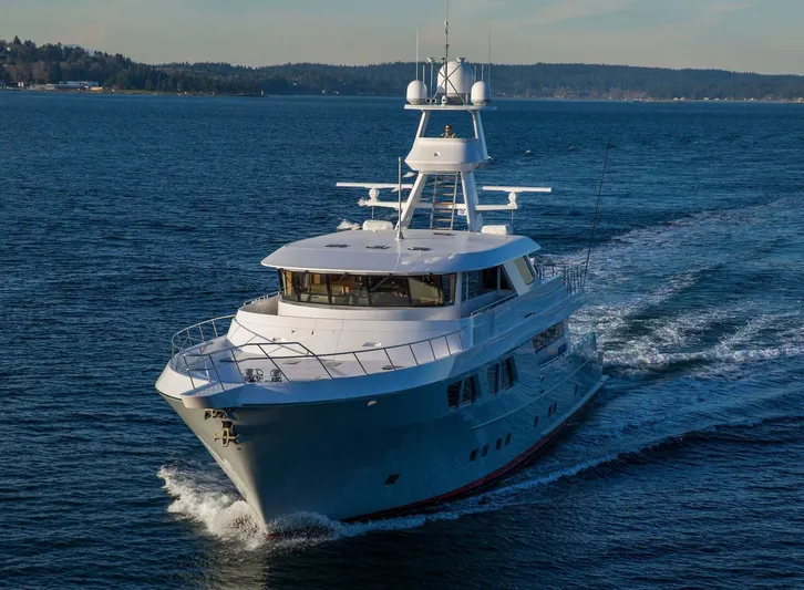 Cazador Yacht Photos Pics 