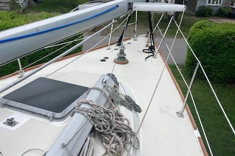1986 Pearson 36-2 sailboat deck with rigging and ropes, viewed from above.