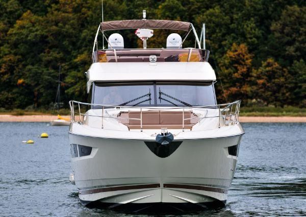 2014 Prestige 55 