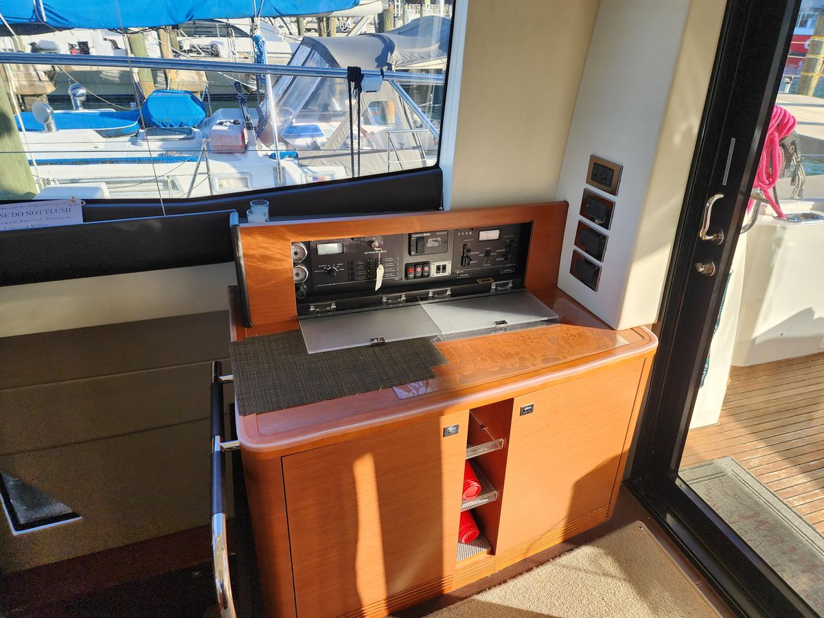 2014 Prestige 55 