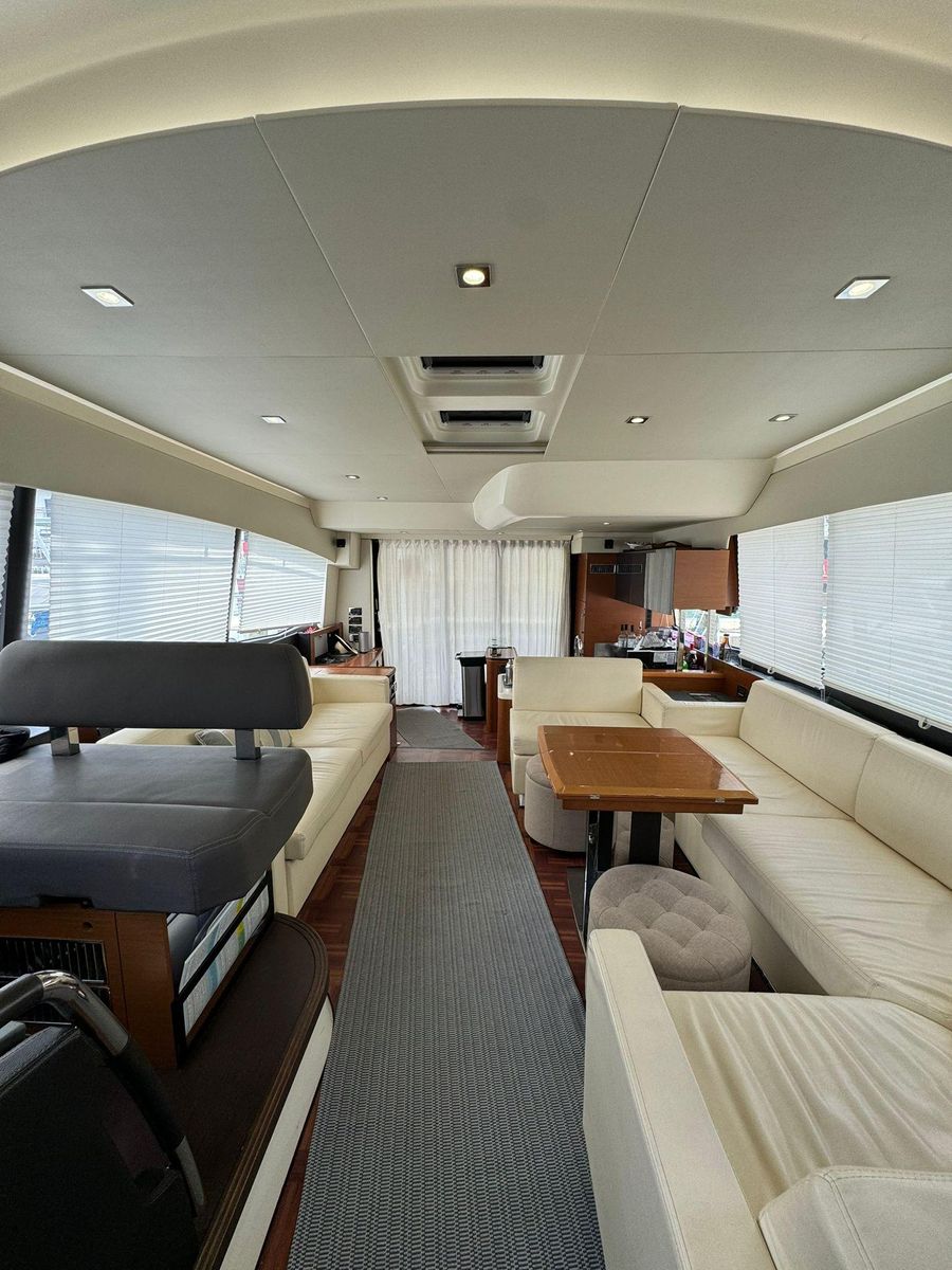 2014 Prestige 55 