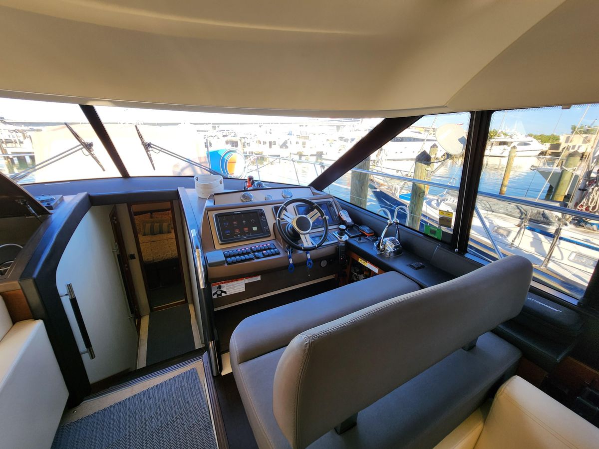 2014 Prestige 55 