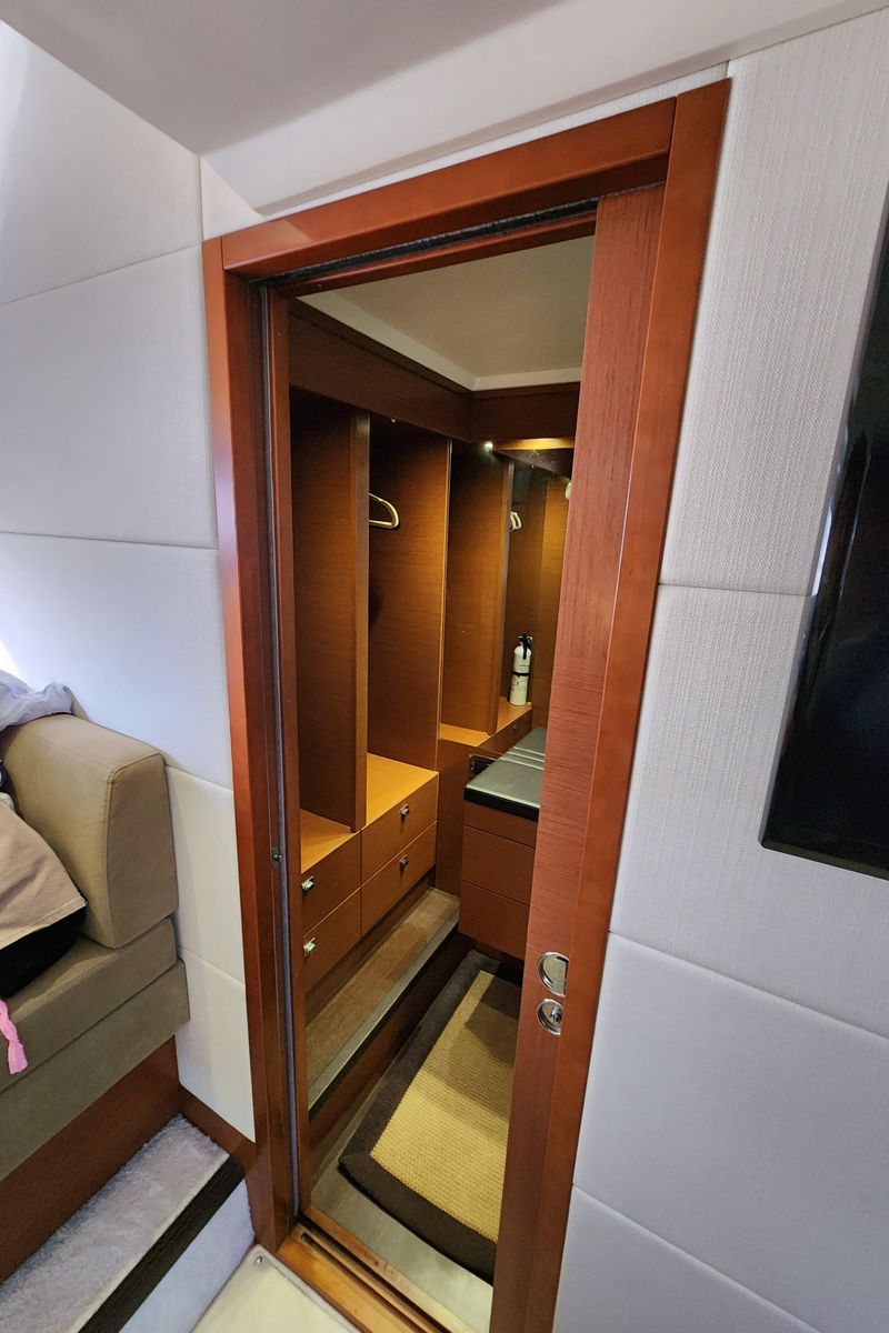 2014 Prestige 55 