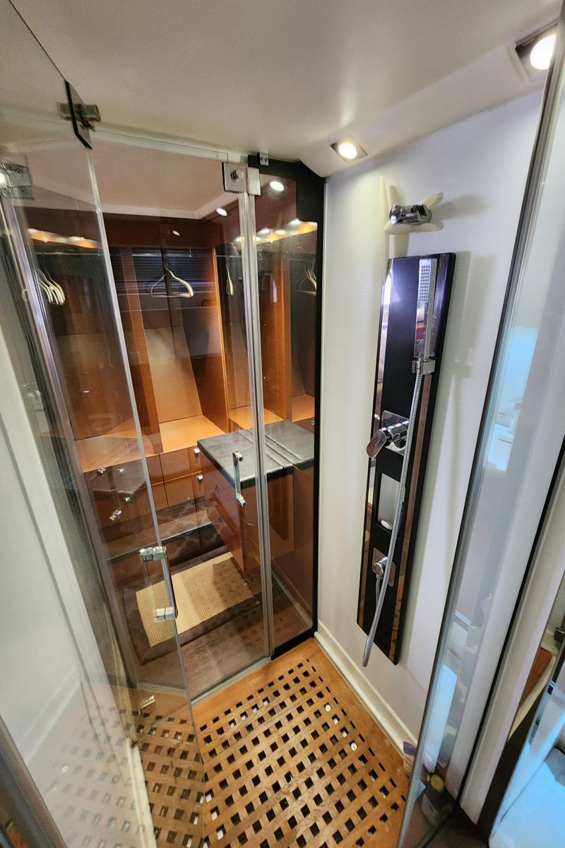 2014 Prestige 55 