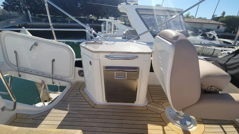 Time Out Yacht Photos Pics 