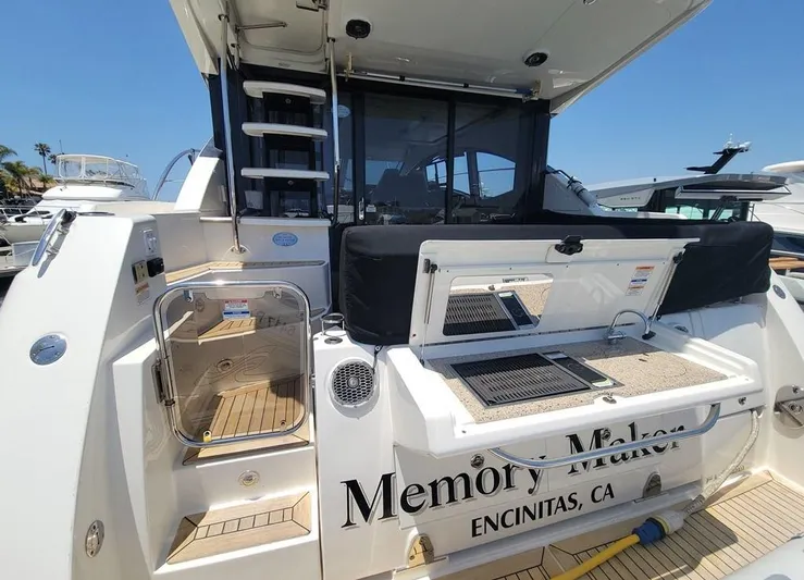 Time Out Yacht Photos Pics 