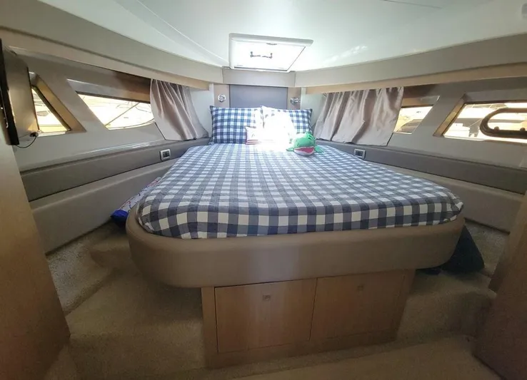 Time Out Yacht Photos Pics 