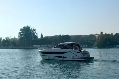 2024 Bavaria SR33
