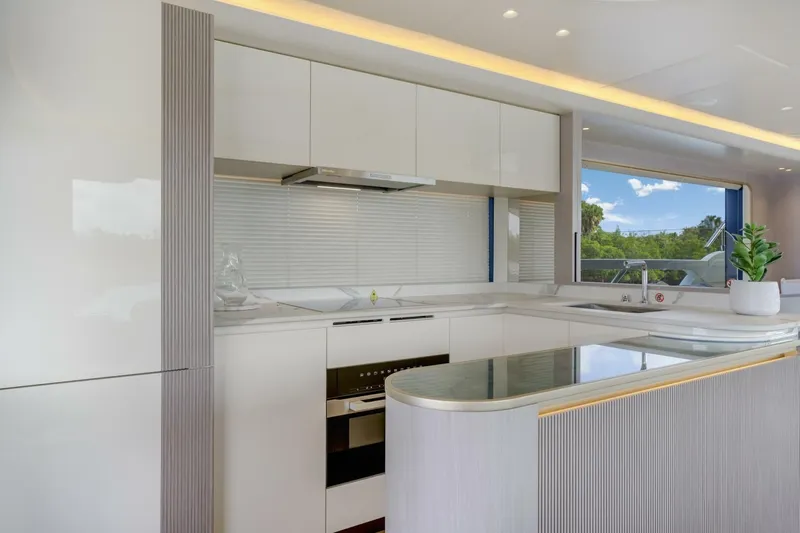  Yacht Photos Pics 2025 Absolute Navetta 70 - Image 46