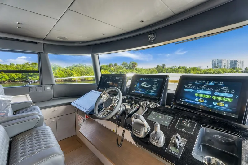  Yacht Photos Pics 2025 Absolute Navetta 70 - Image 52