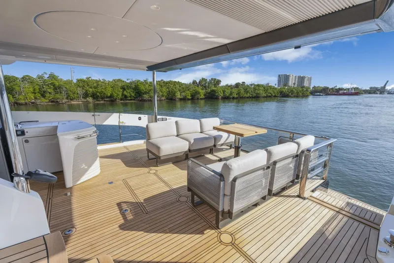  Yacht Photos Pics 2025 Absolute Navetta 70 - Image 22