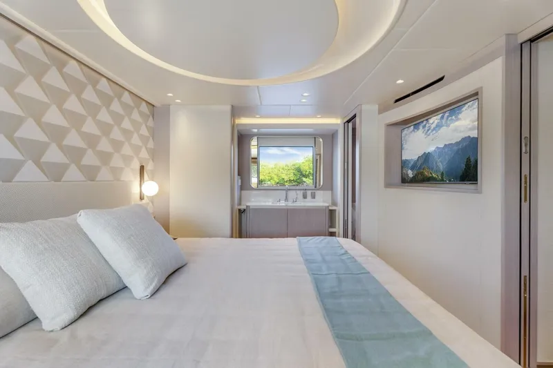  Yacht Photos Pics 2025 Absolute Navetta 70 - Image 62